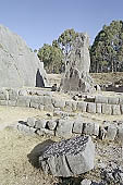 The shrine of Qenqo (Cusco), the idol 